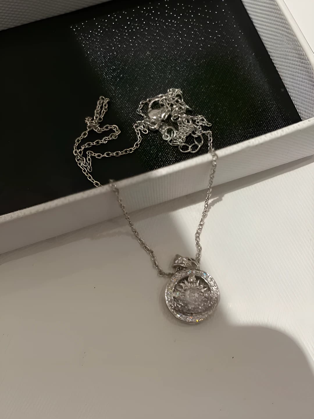 Eight treasures compass necklace - Silver