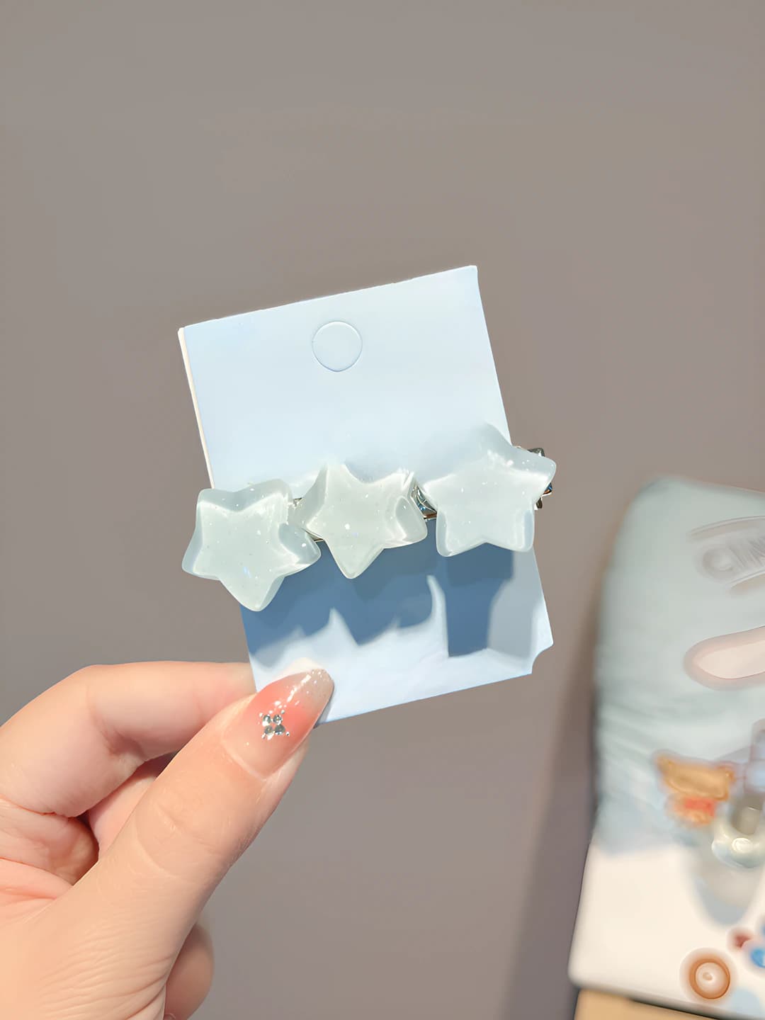 Three stars, 5 cm