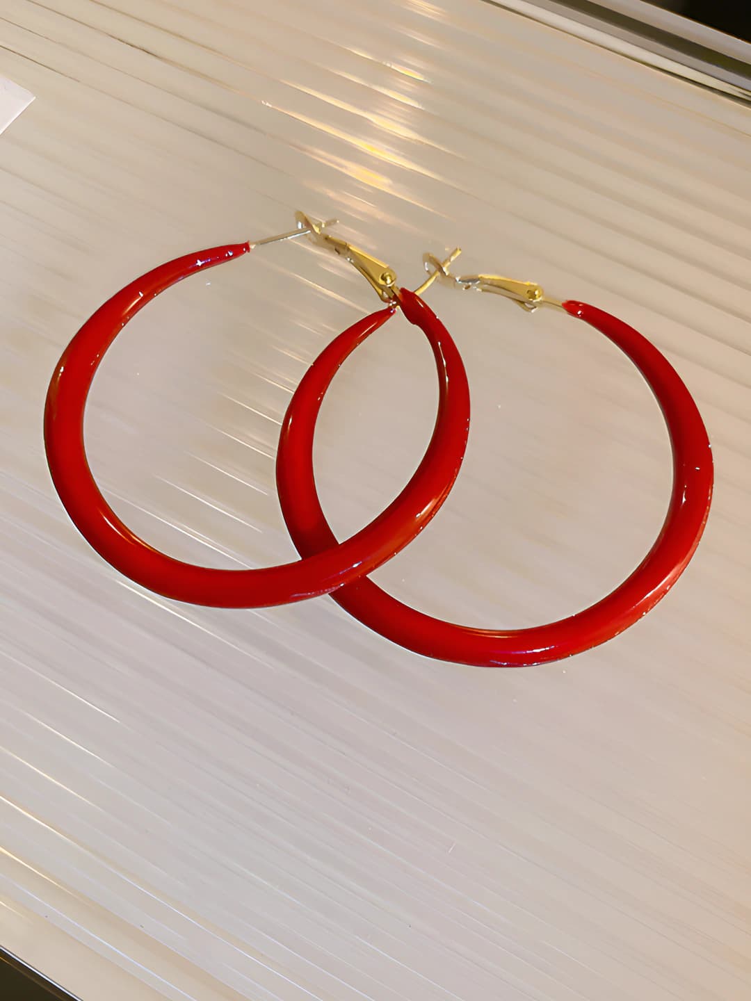 31# Silver post - Ear ring - Dark red
