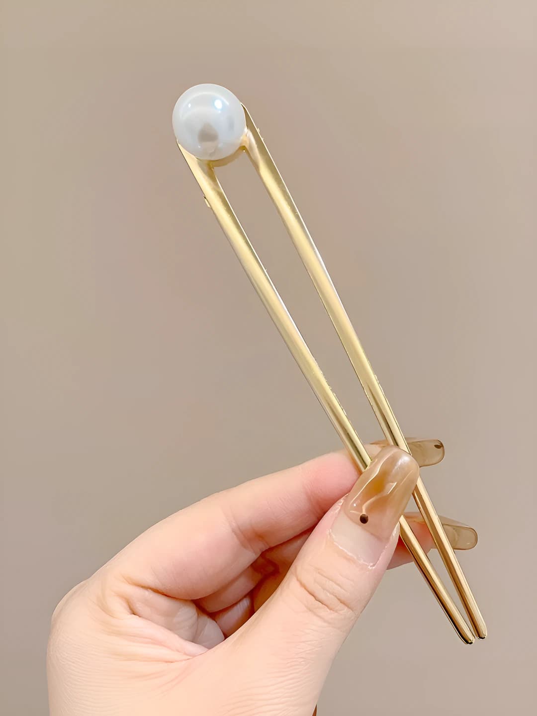 Gold pearl hairpin