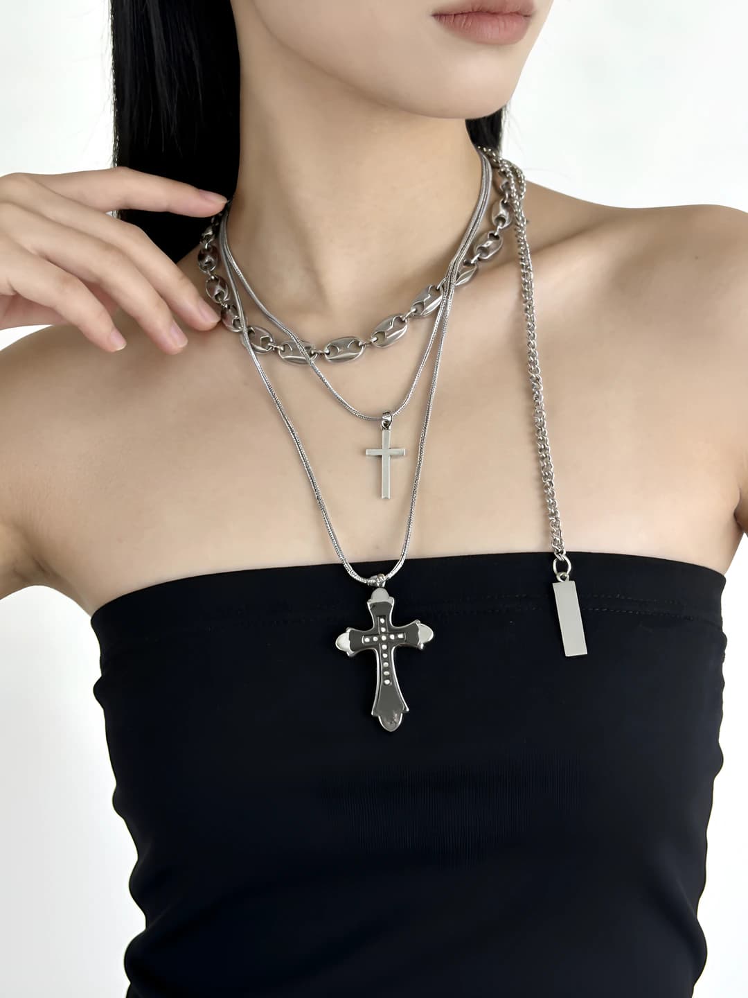 Multi-chain cross necklace