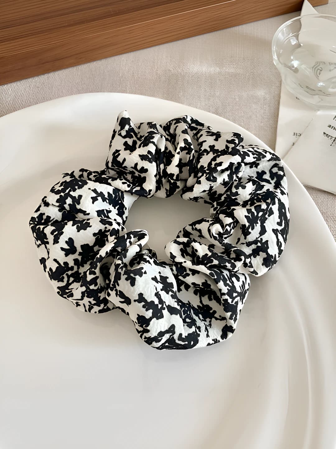 Чёрный, цветочный, 10 см