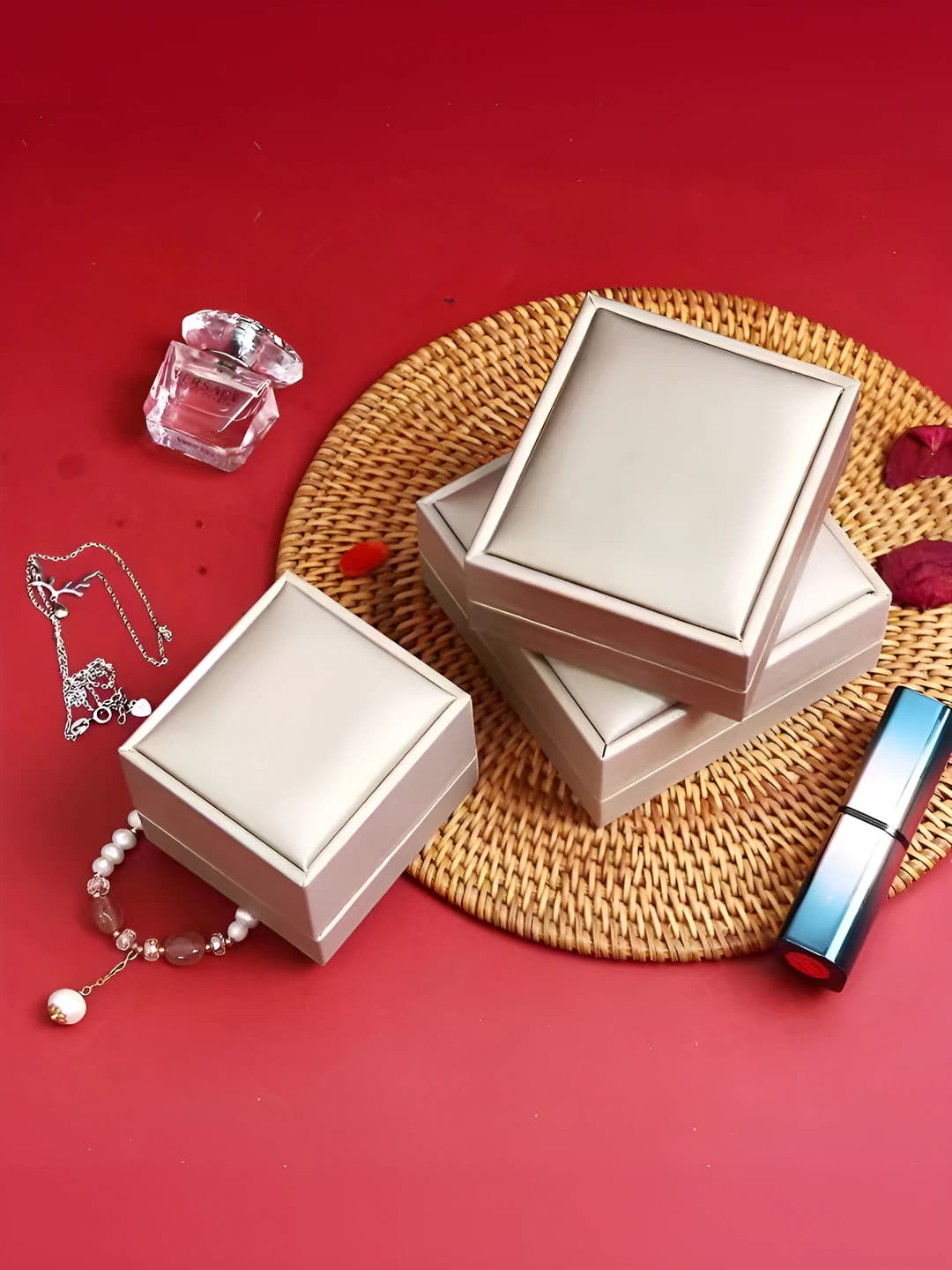 Shampan oltin PU quti