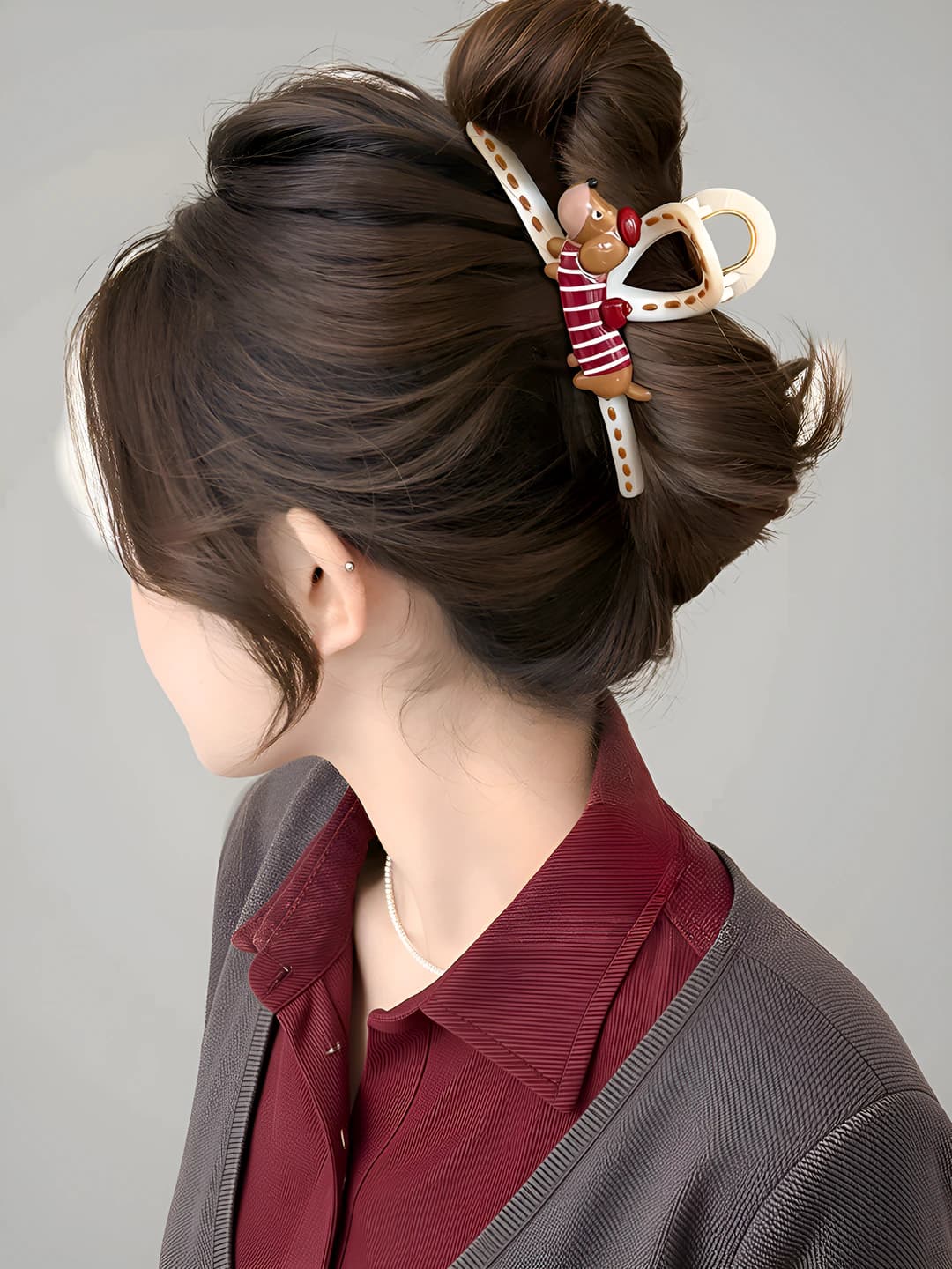 Red line dog hair clip