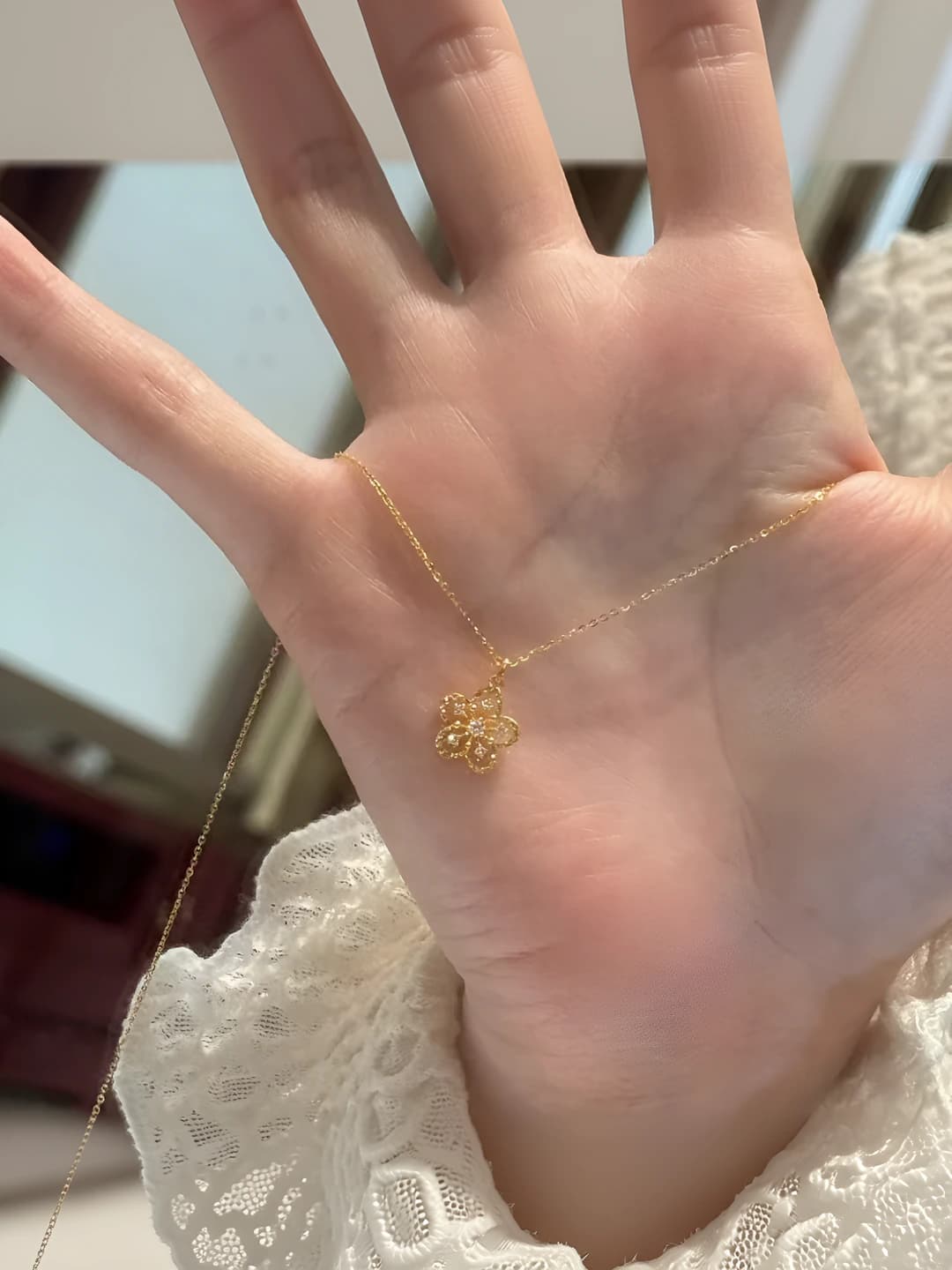 Women's necklace: leaf shape, collar chain, Chanel style, design element — flowers, length 41-50 cm