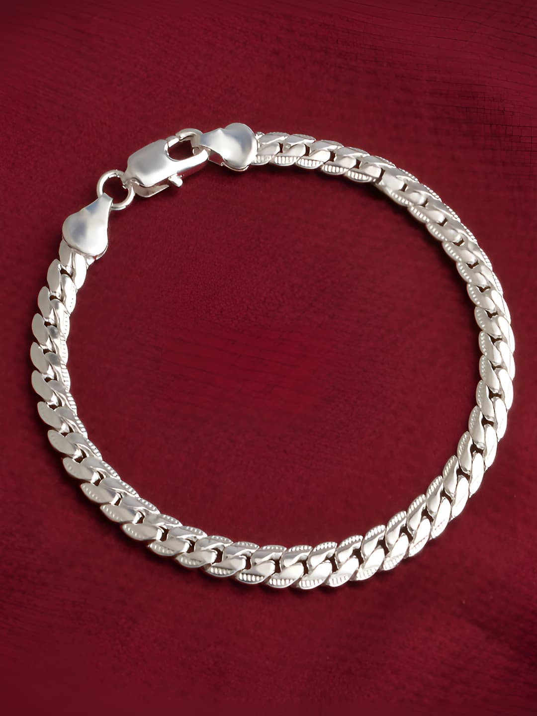 Side bracelet