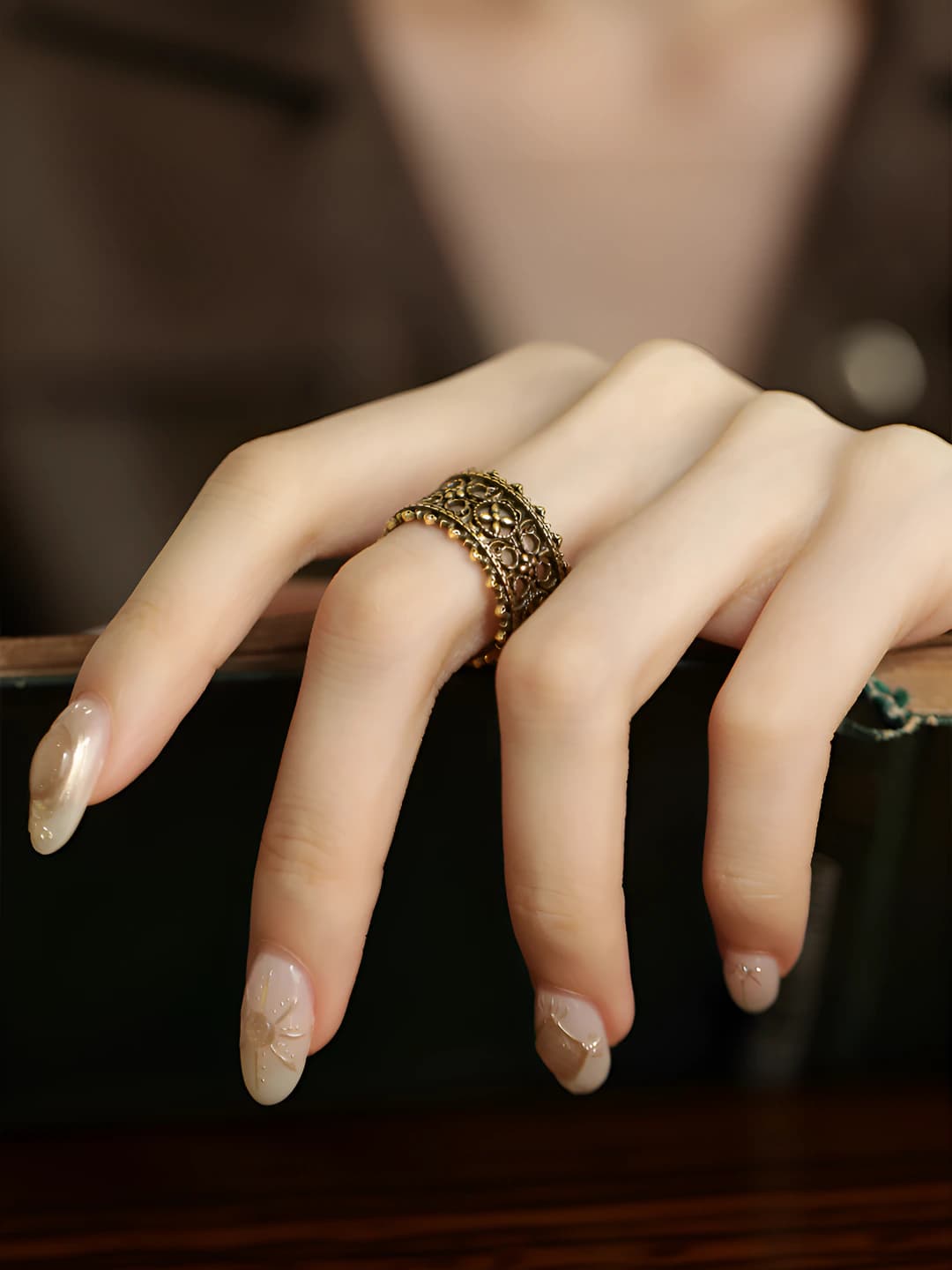 Women's retro style lace, cut-out and tassel design open ring