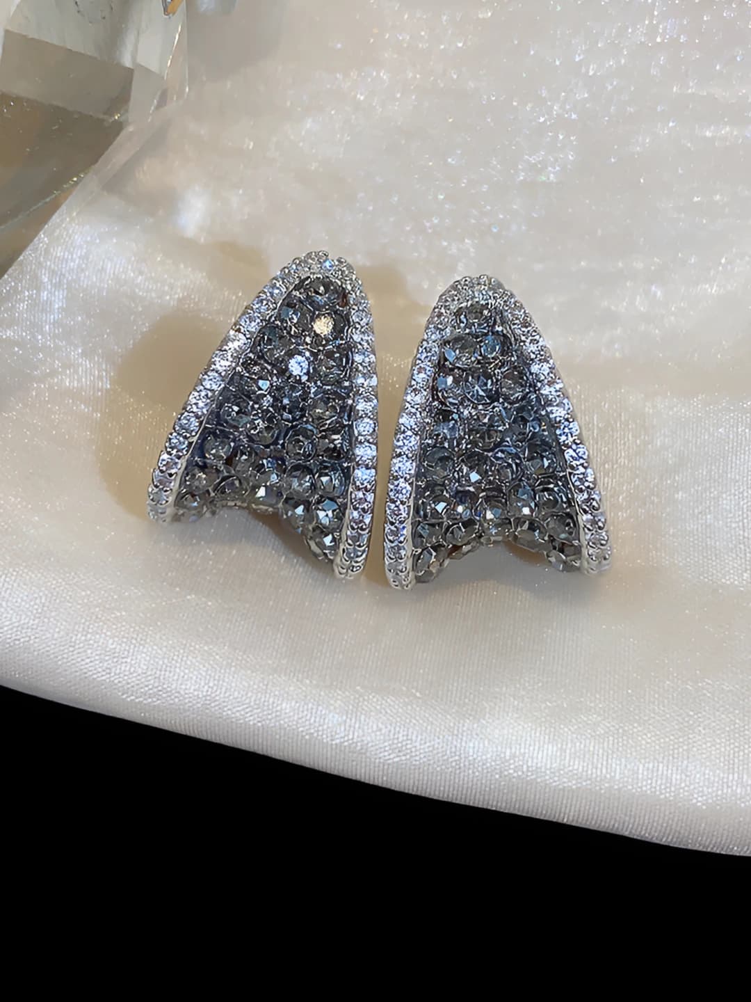 58 Silver - Silver - Grey
