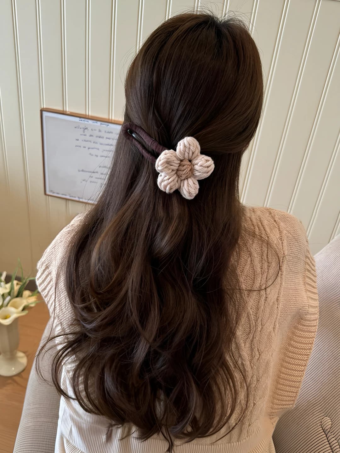 3# Beige large flower clip one