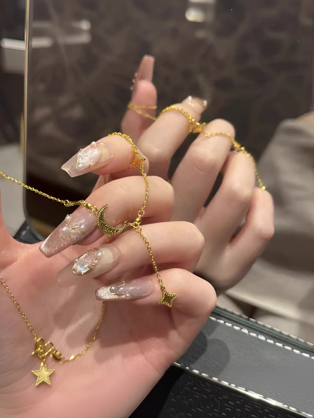 Women's pendant necklace with star and moon: luxury style pendant