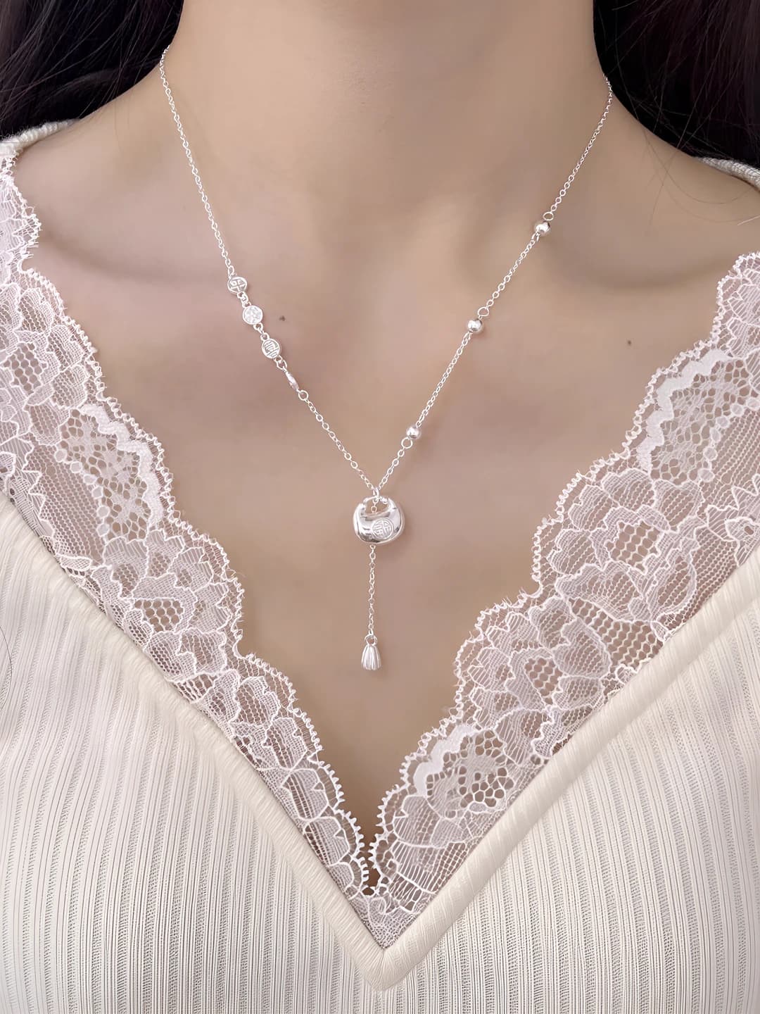 Women's tassel pendant necklace: 2026 new style, Chinese design, lotus shape, silver plated, 41-50 cm