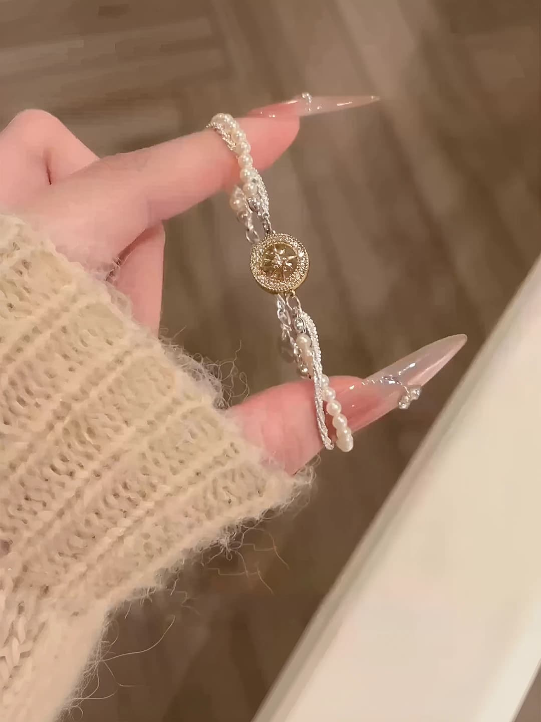6# Bracelet - Gold - White