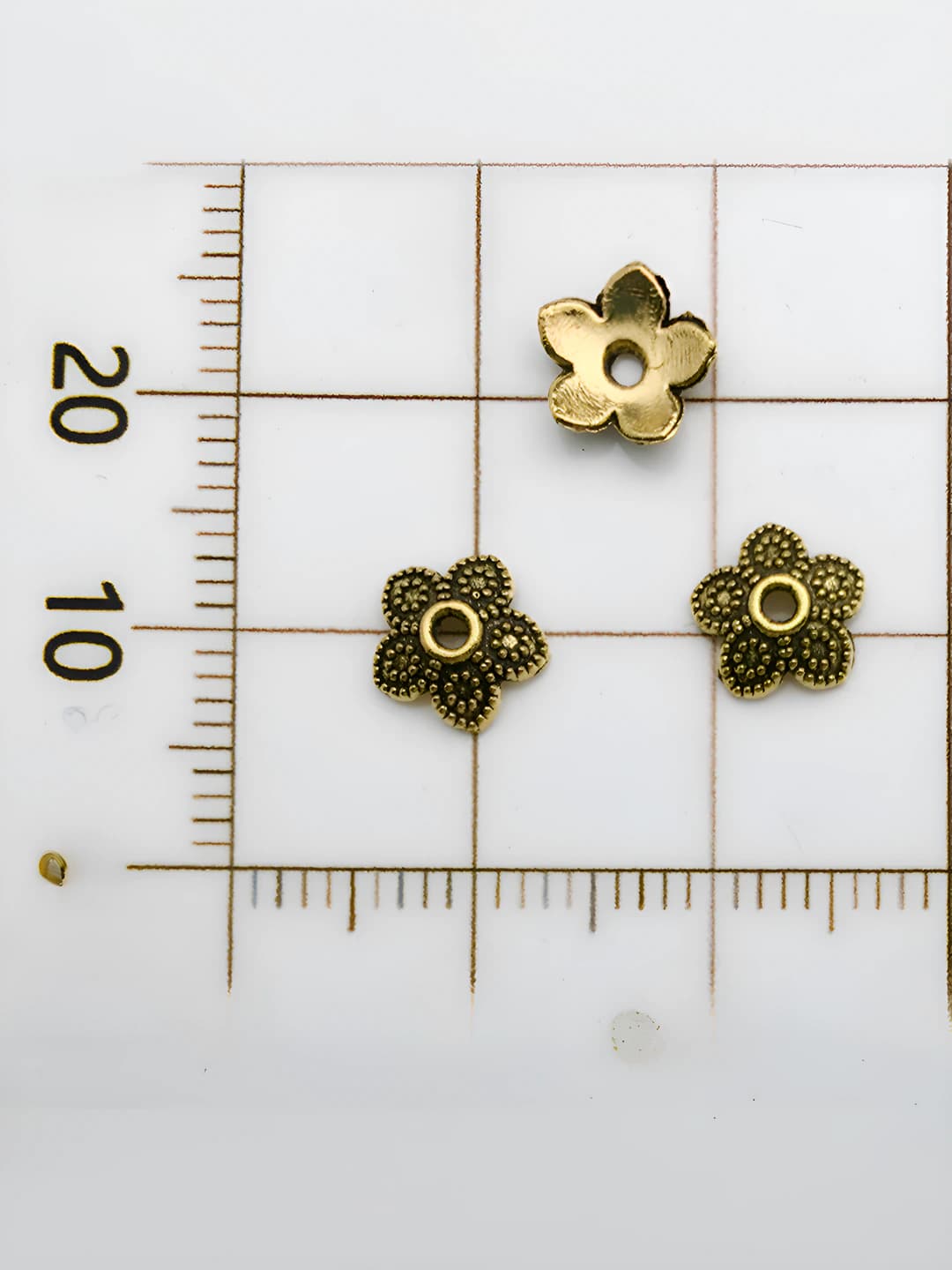 1 Antique gold cap 7x7mm-0.2g-1 hole-16604