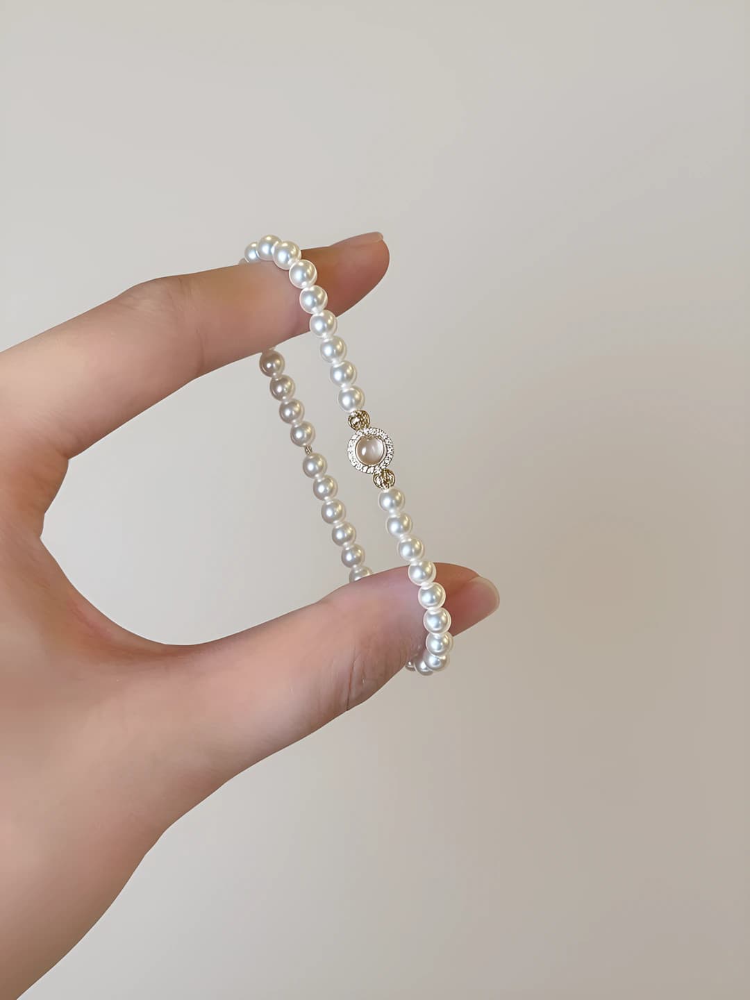 Women's pearl beaded bracelet in French style, ins style, unique design, sweet girly look