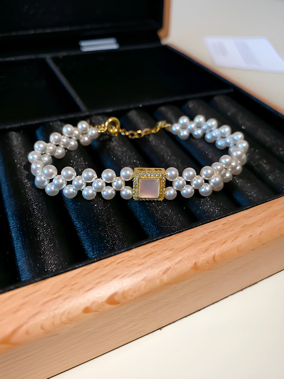 39# Bracelet - Oltin-Oq (Haqiqiy oltin qoplamasi)