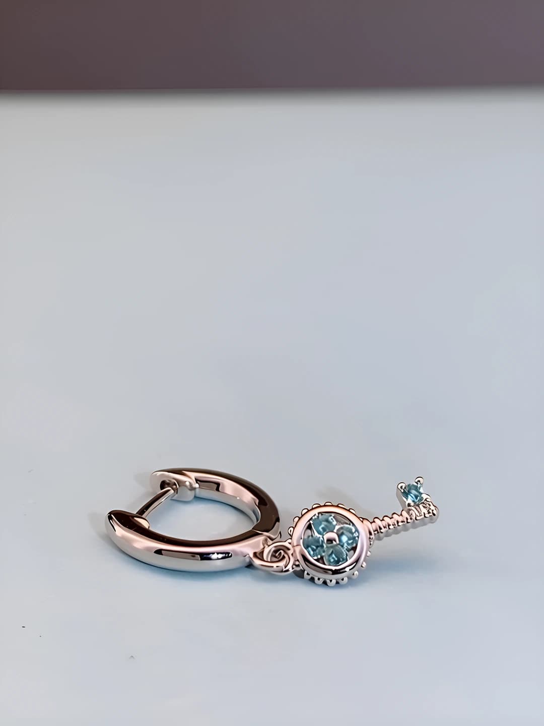 Ключевая серьга, 1 шт