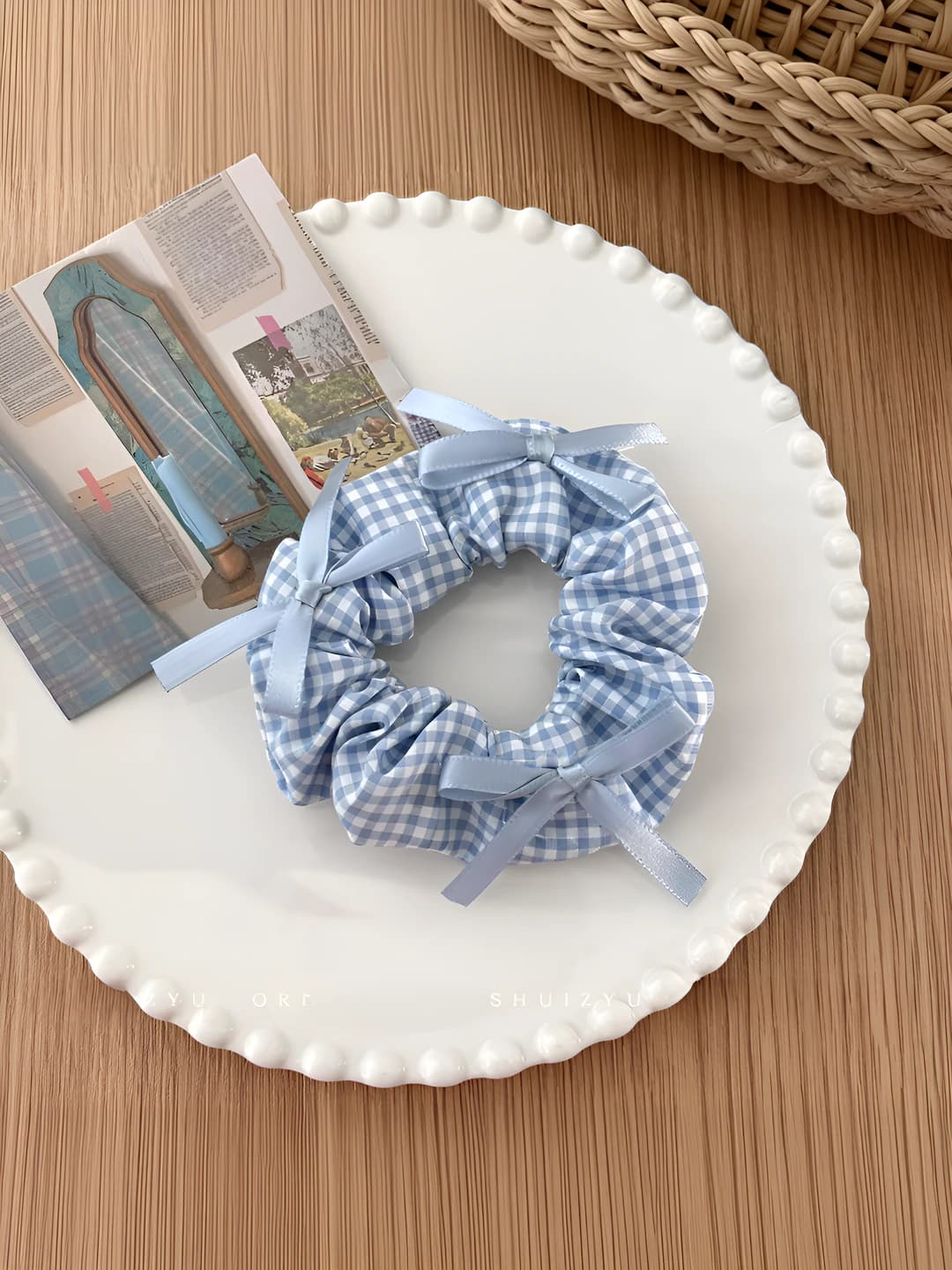 78# plaid scrunchie