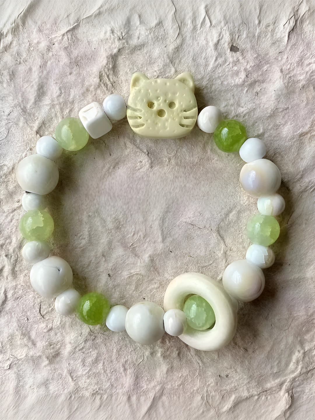 Green biscuit - Cat bracelet