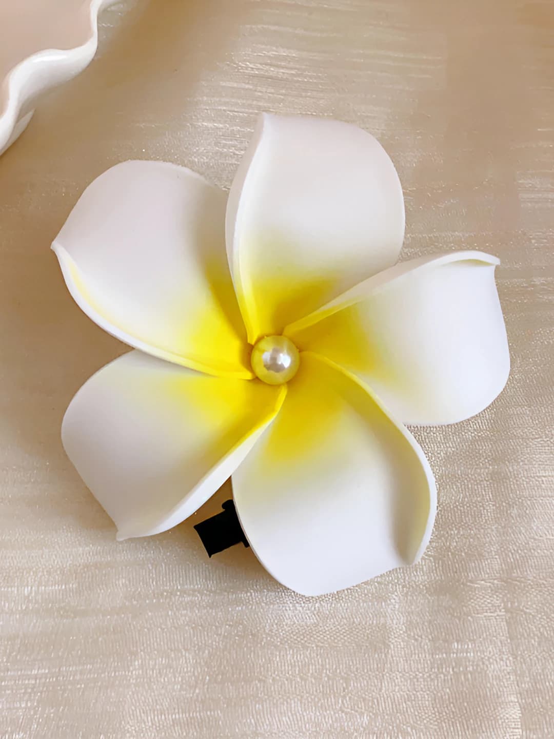 26# Clip - White - Yellow - Large - Single