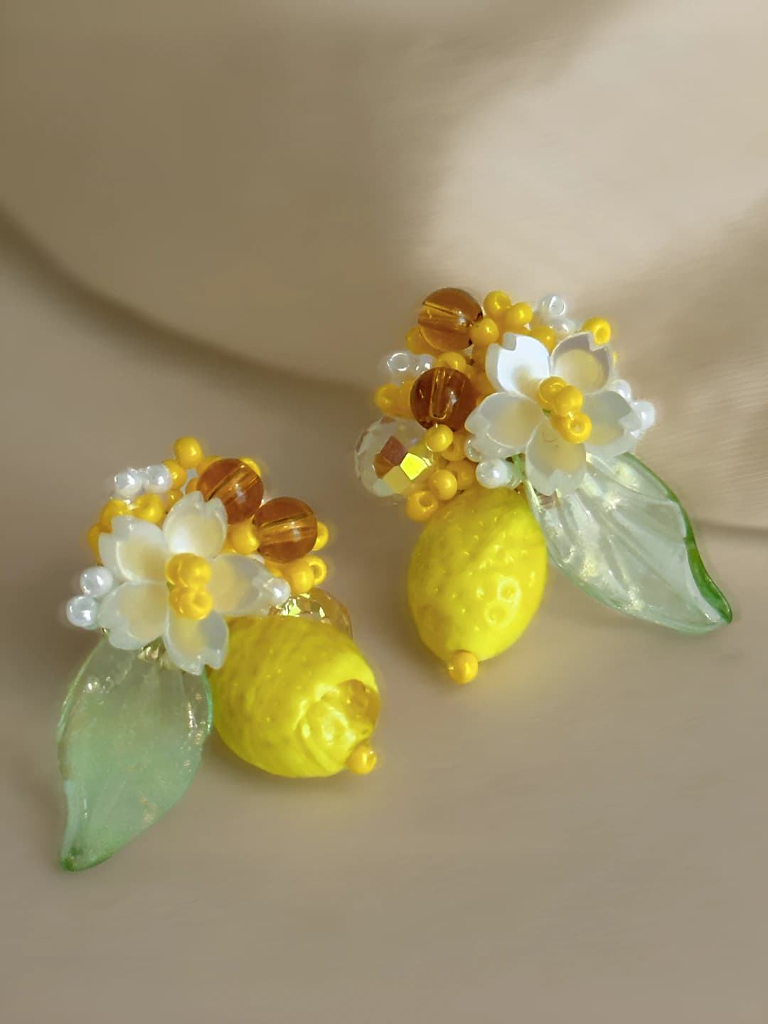 Серебряная игла - Жёлтый