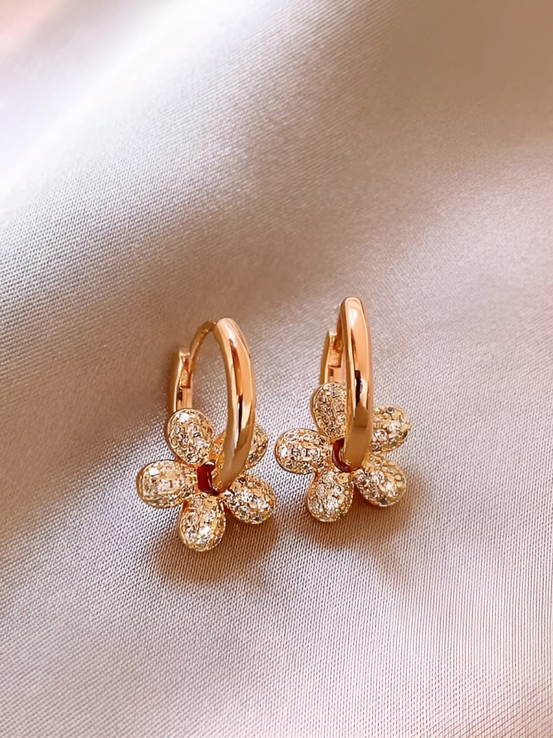 Ear cuff - Gold