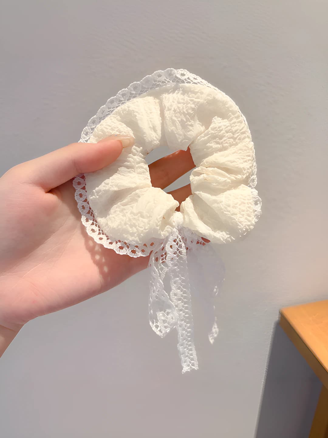 2# Off-white lace bow
