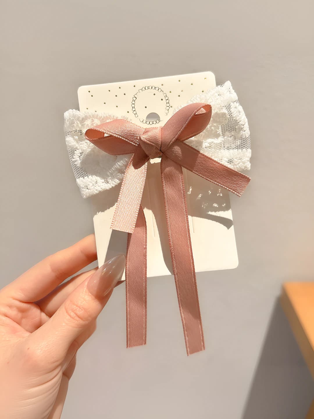 Pink bow clip ~8 cm