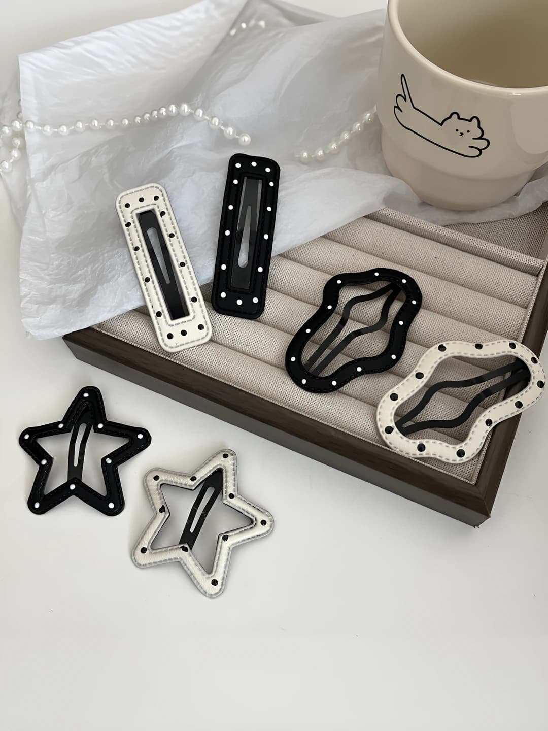 Women's hair clips: Korean style black and white polka dot steel BB clips, five-pointed star and cloud shape