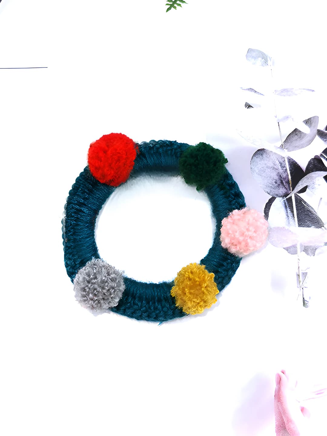 Dark green hair tie