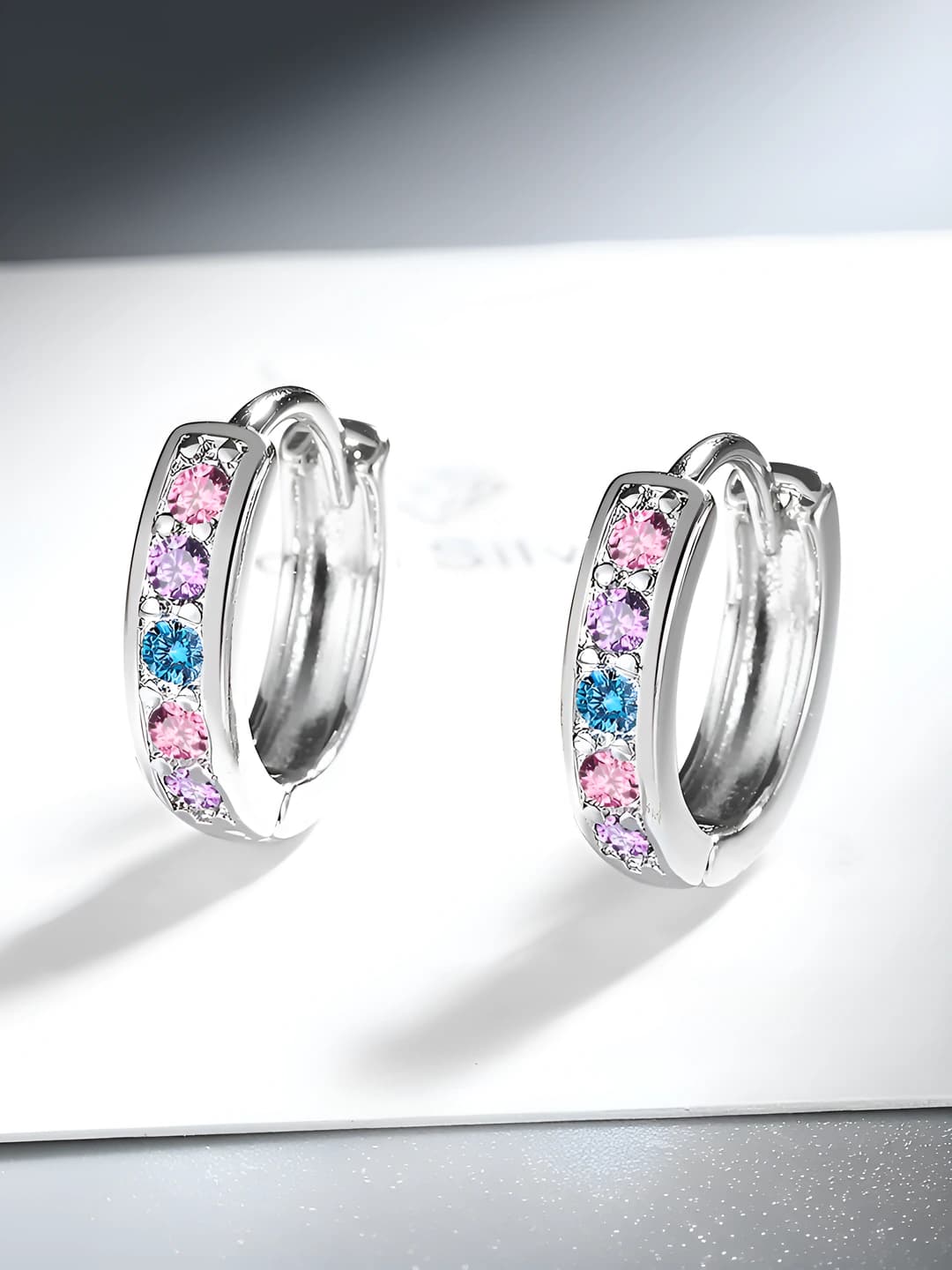 Women's earrings with colored zircon, diamond setting, geometric shape, Korean style, light luxury, for office