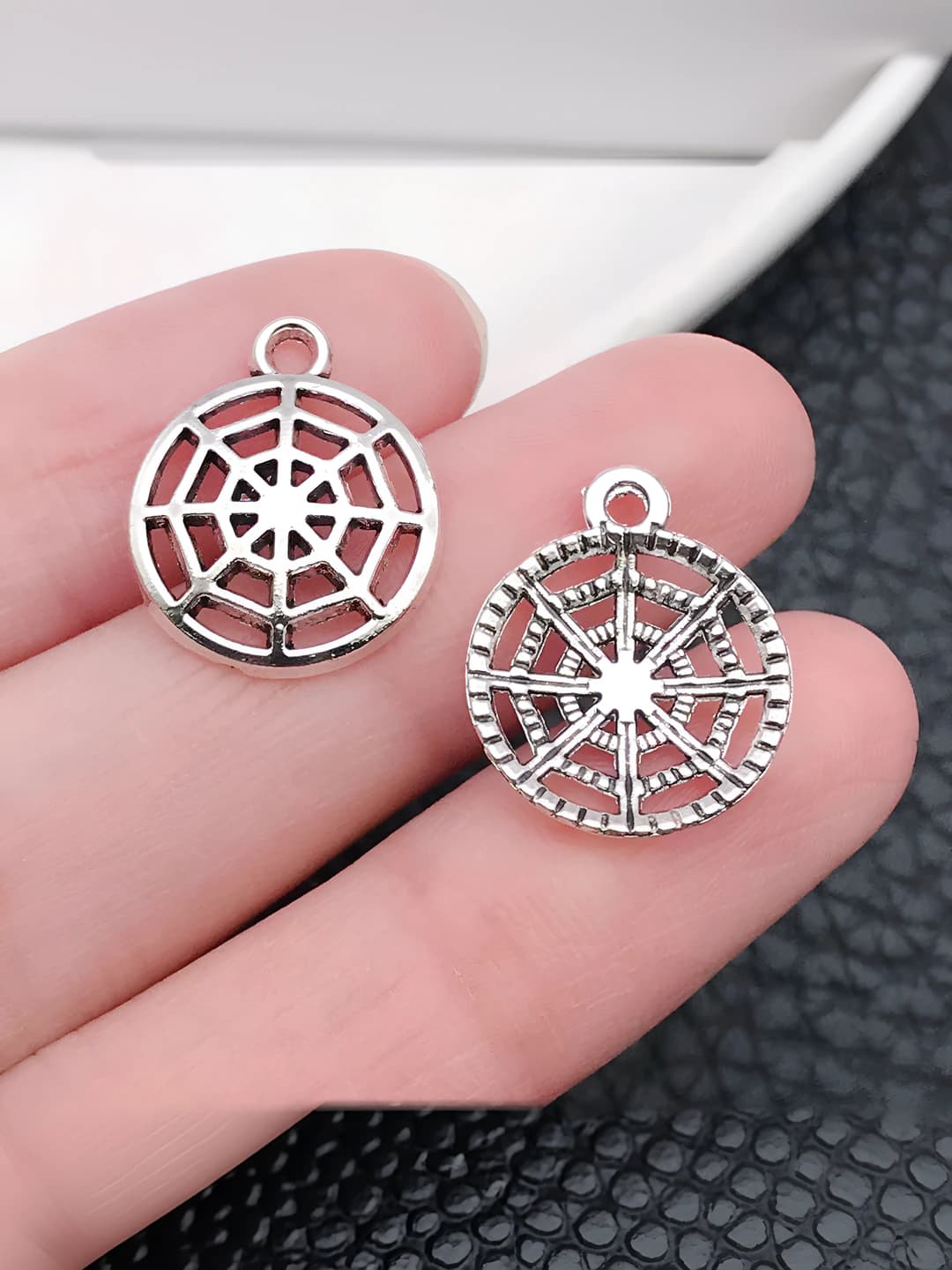 1 pc antique silver spider web, 1 g, 14x17 mm