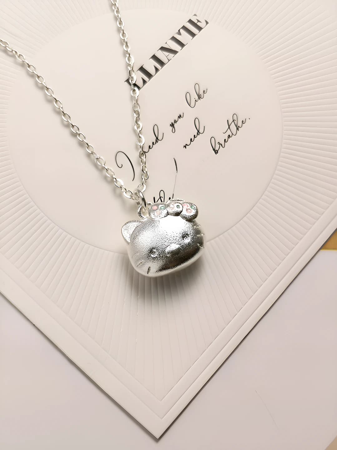 Multicolour bow cat necklace