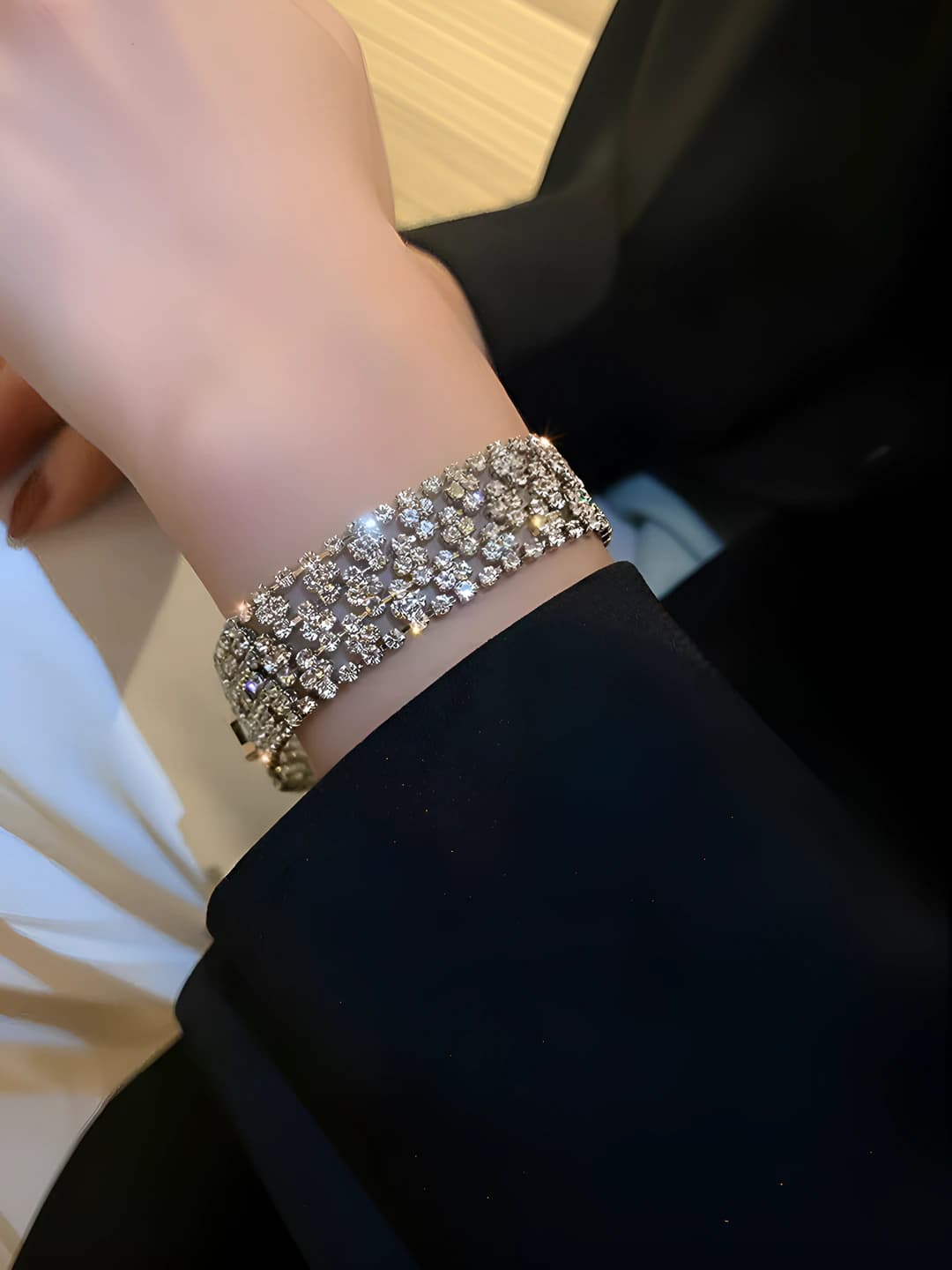 Geometric diamond, silver