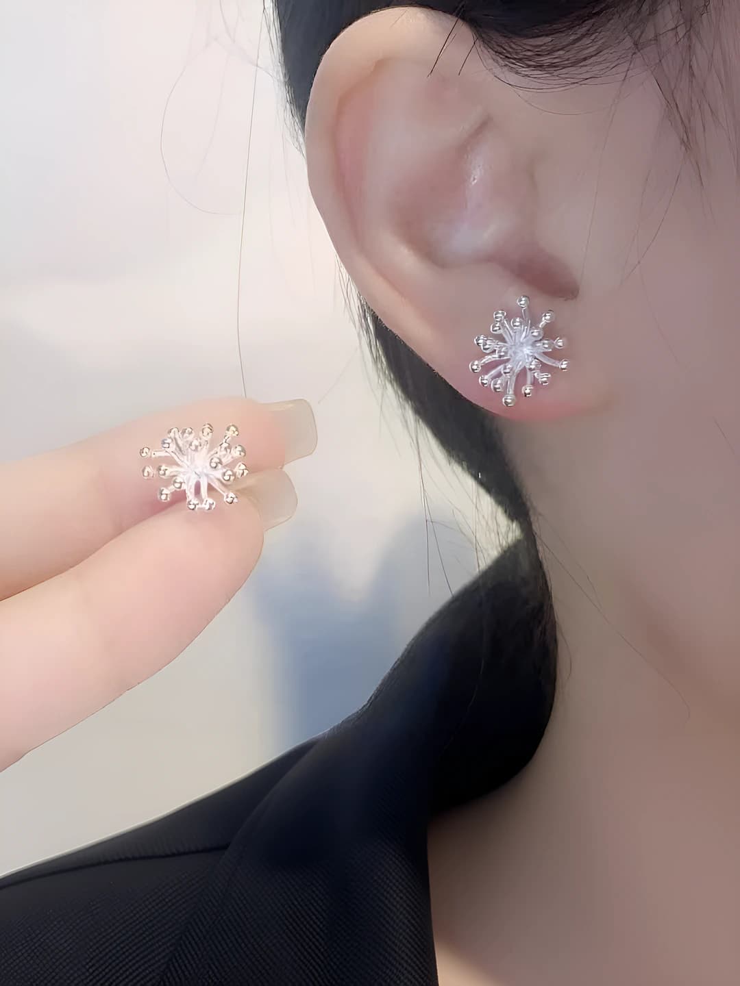 Small silver firework studs R4470
