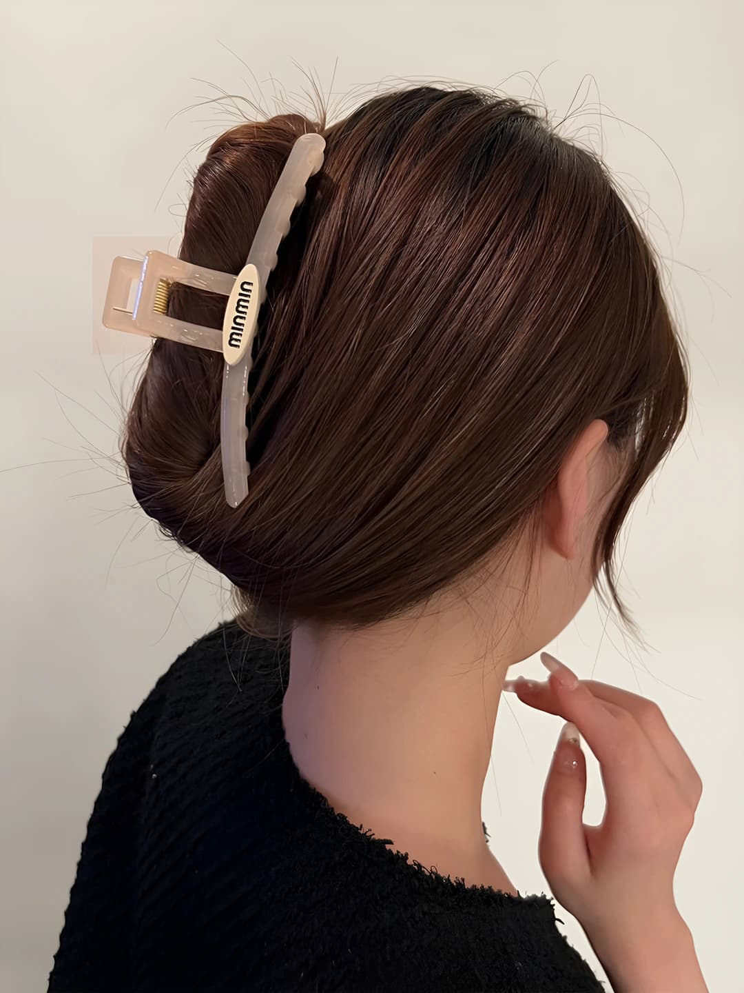 Clip with tag, beige, 13 cm