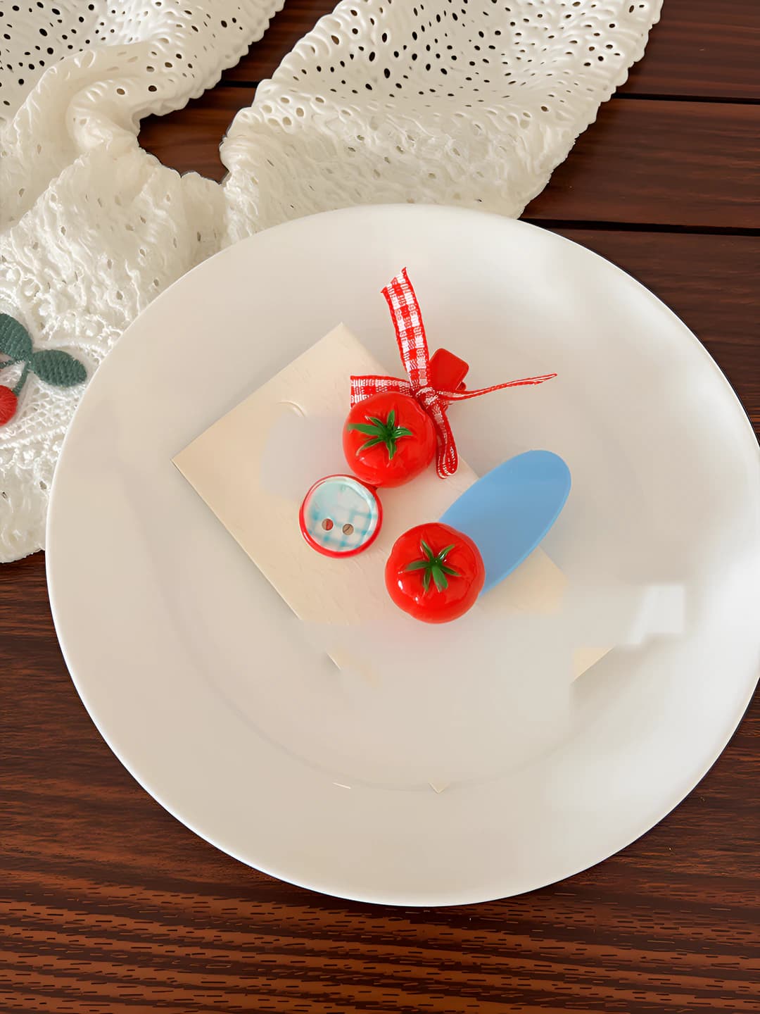 Tomato hair clip pair