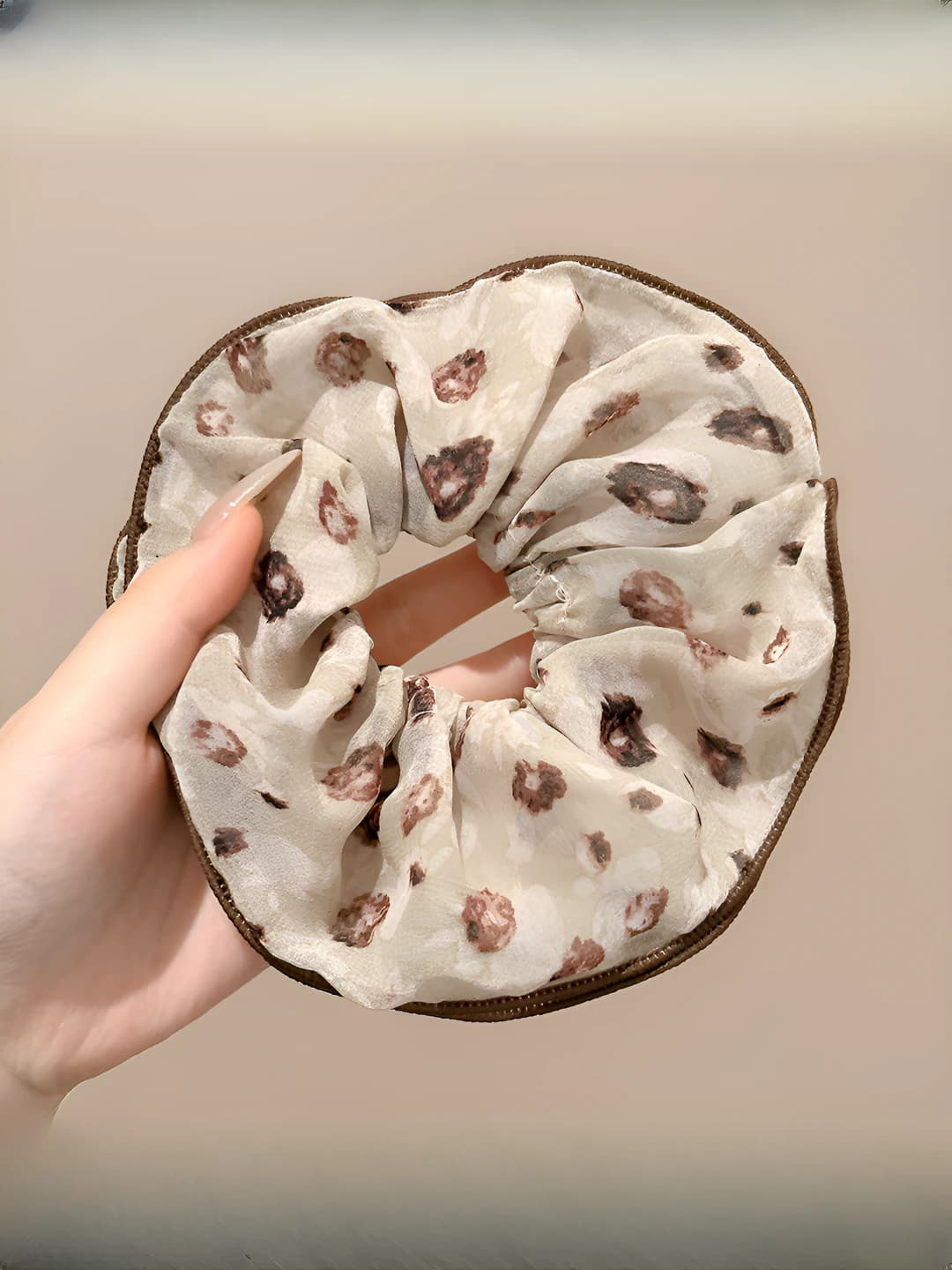 1# Coffee ruffle hair tie 15 cm