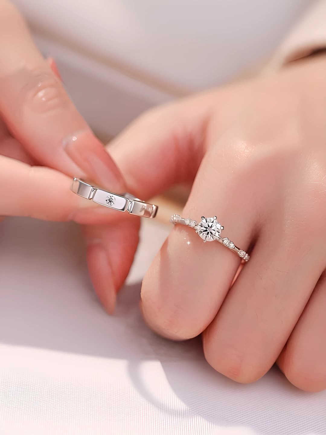 Classic zircon ring for women, geometric design, light luxury style