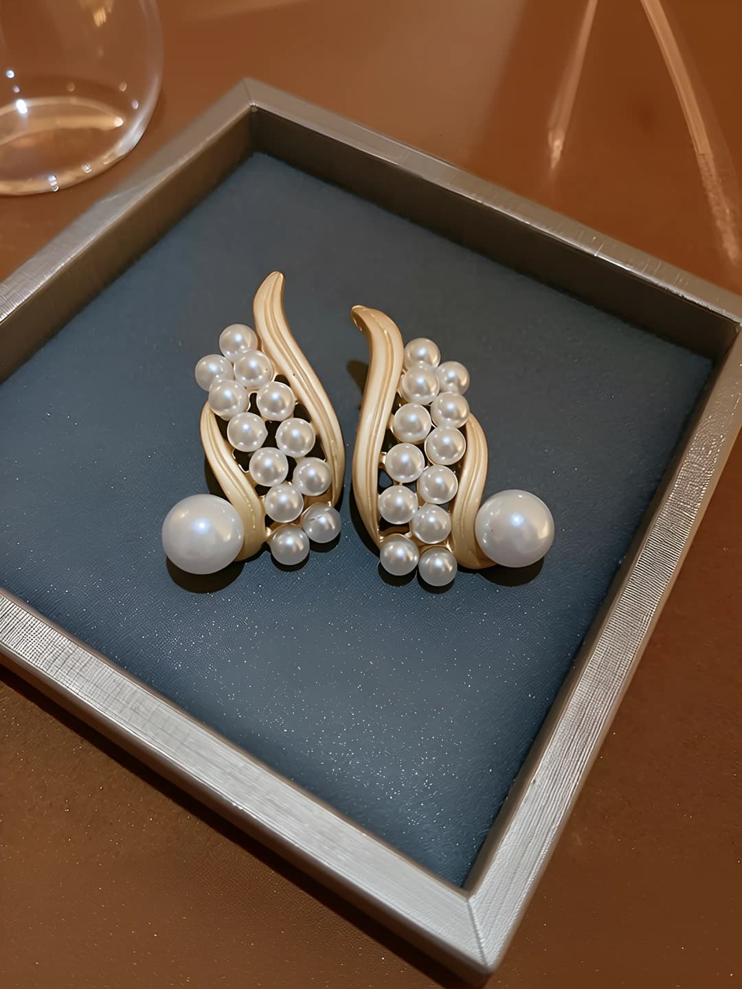34# Silver post - Gold - White - Stud earrings