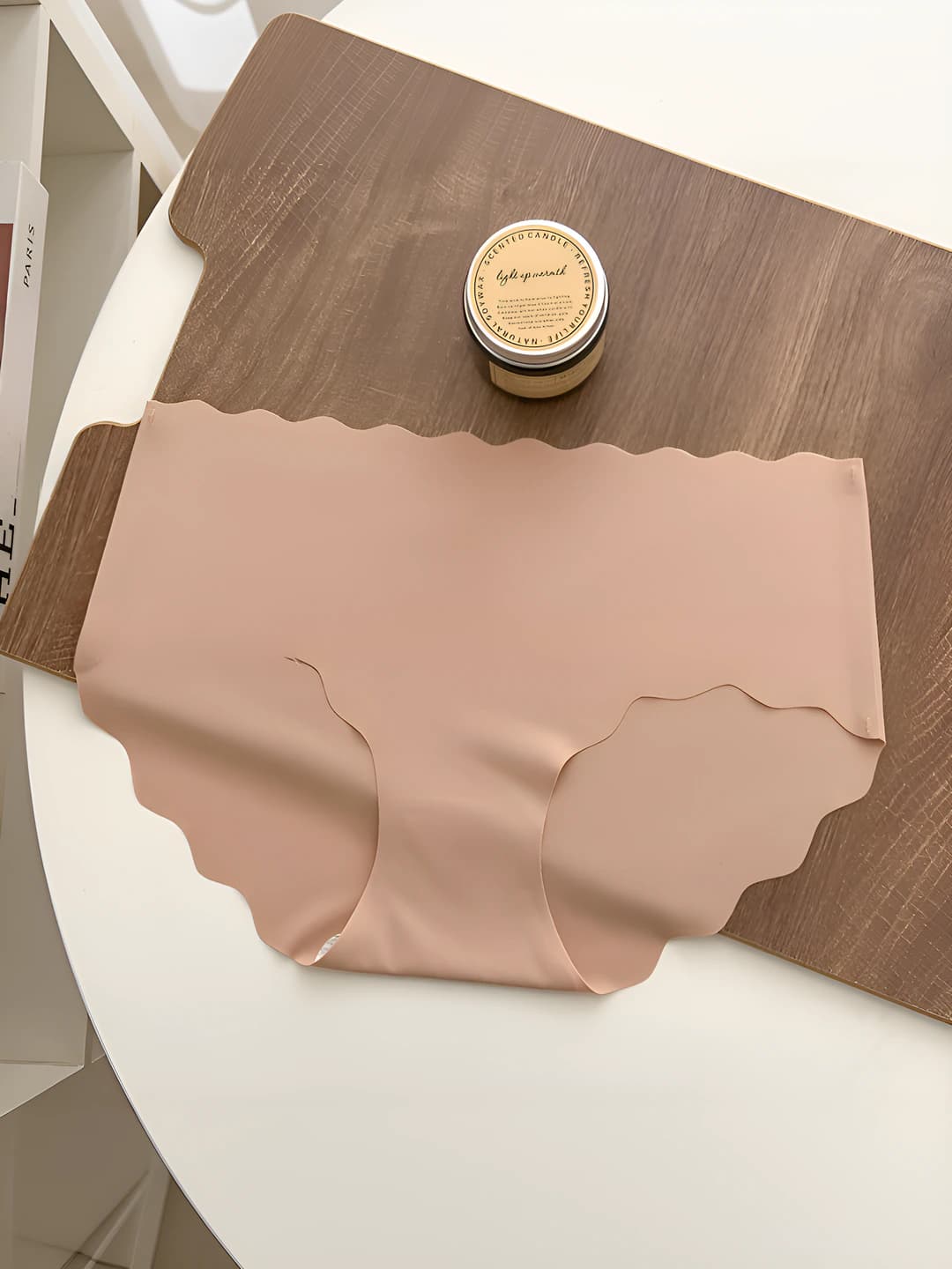 Deep skin tone
