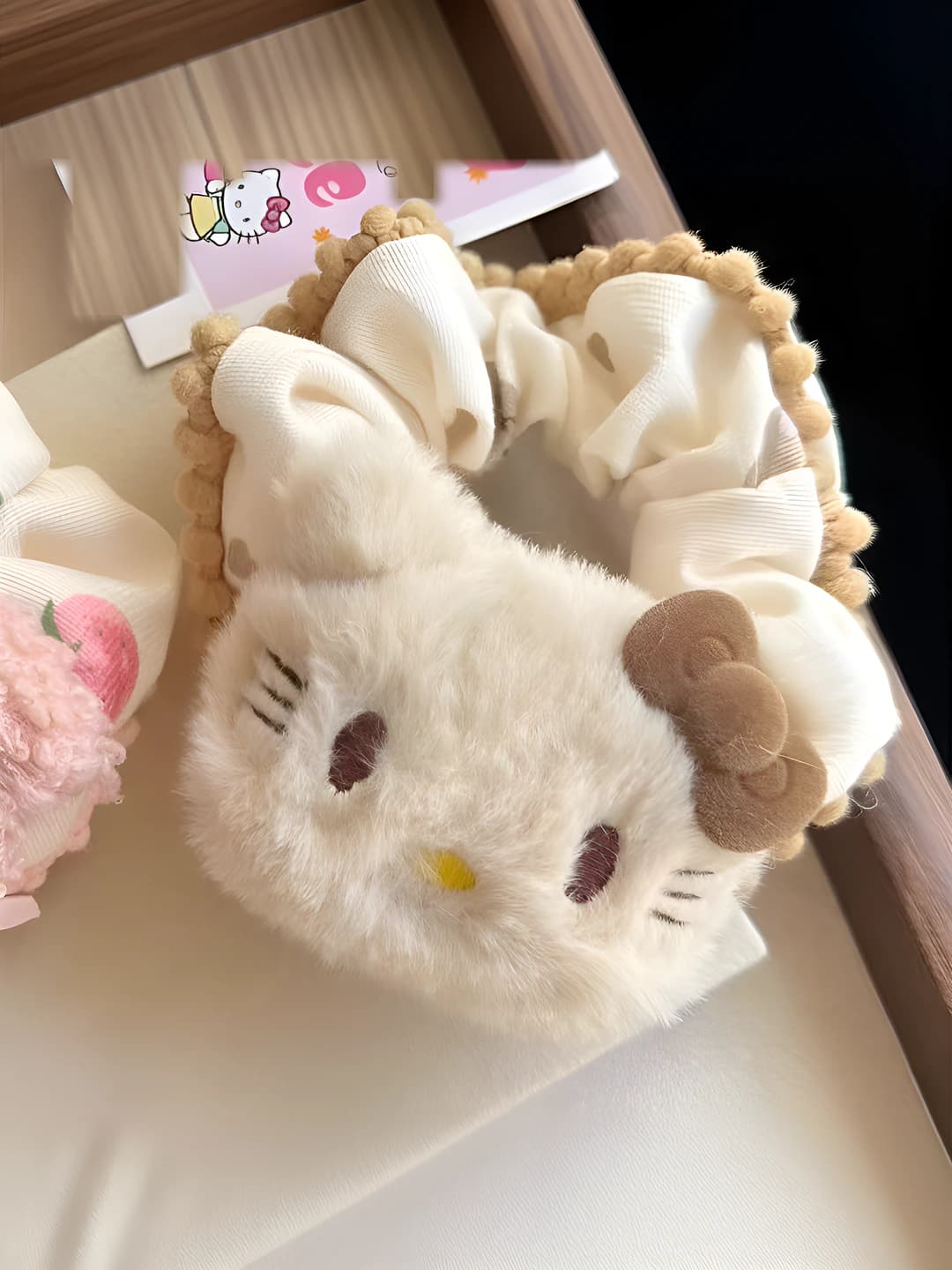 Кофейный кот резинка банан