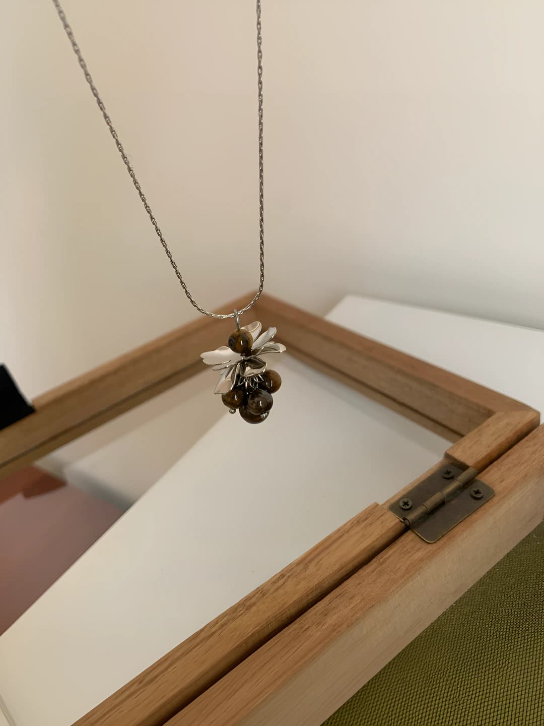 Necklace - Silver - Dark coffee
