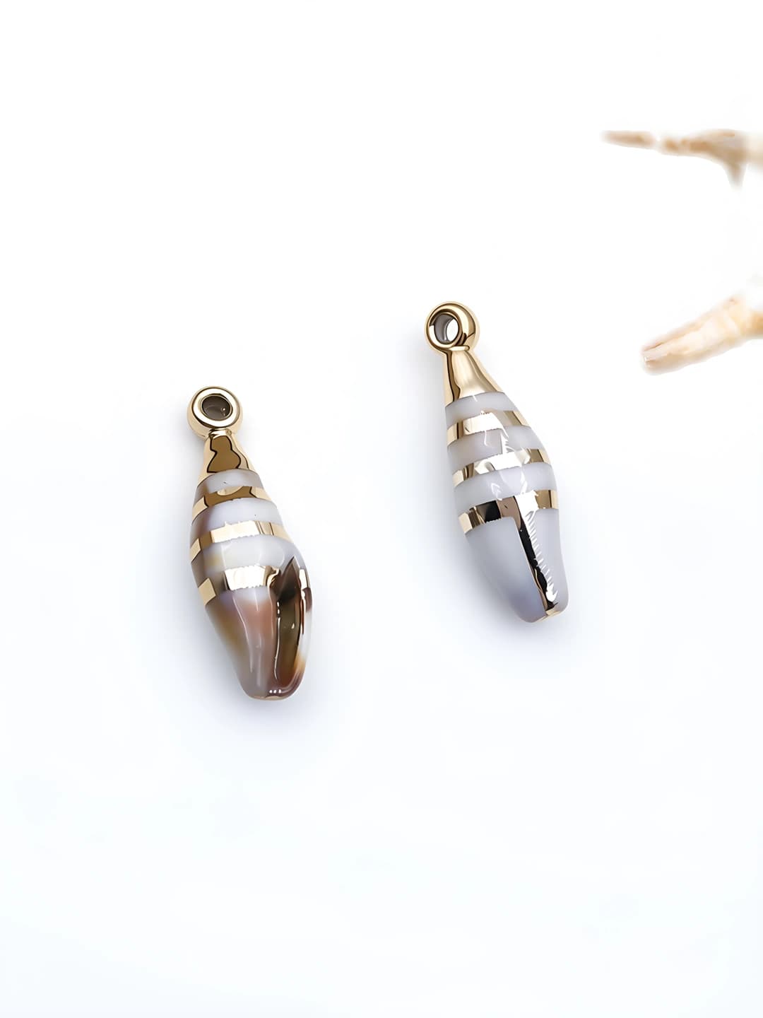 Gold off-white 30x10x9mm