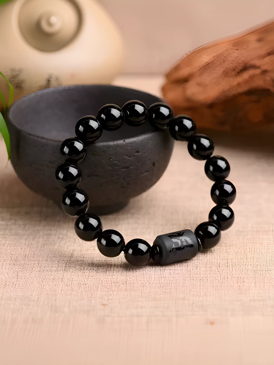 Single strand bracelet: Dragon