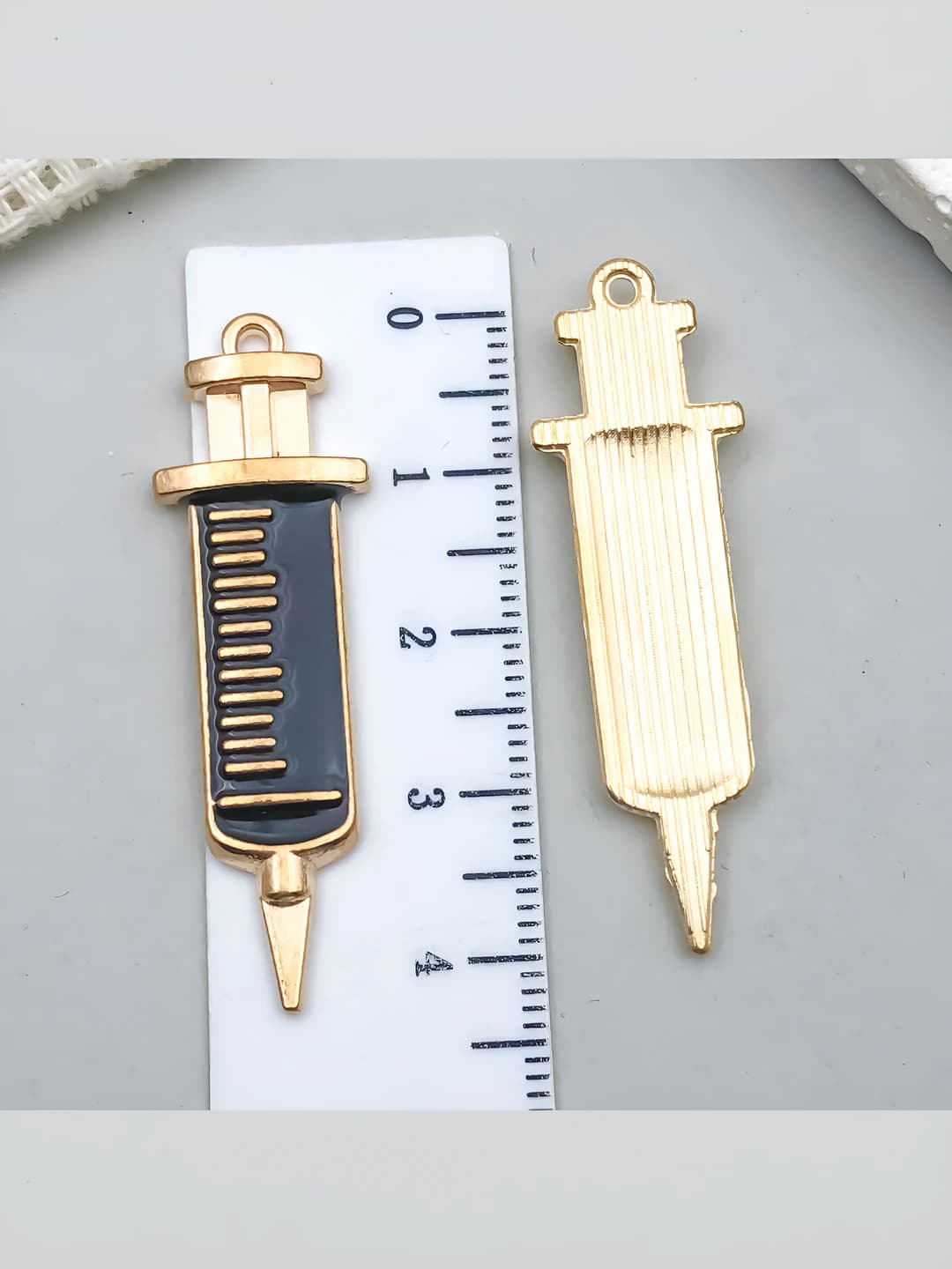 1 ta katta KC oltin qora tibbiyot asbobi shprits 43x13mm-2.8g-23230