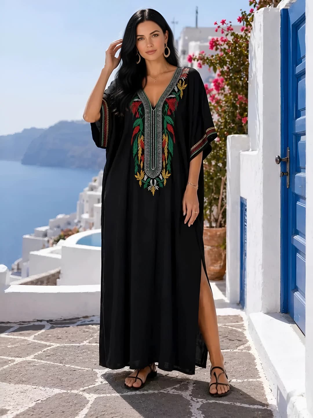 Ayollar uchun plaj libosi va tunikasi: V-yoqa, kalta yeng, uzun yubka, bosma naqshli, bo'sh (oversize) kesim, polyester mato