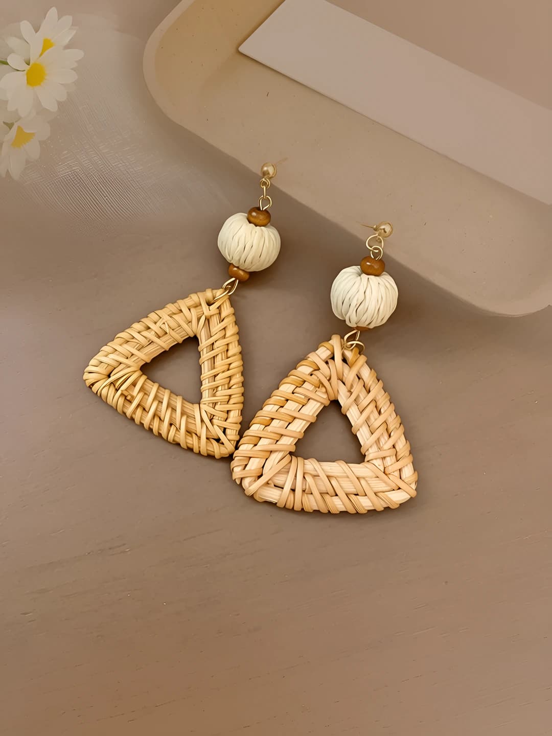16# Серебряная игла - кофейный - треугольник