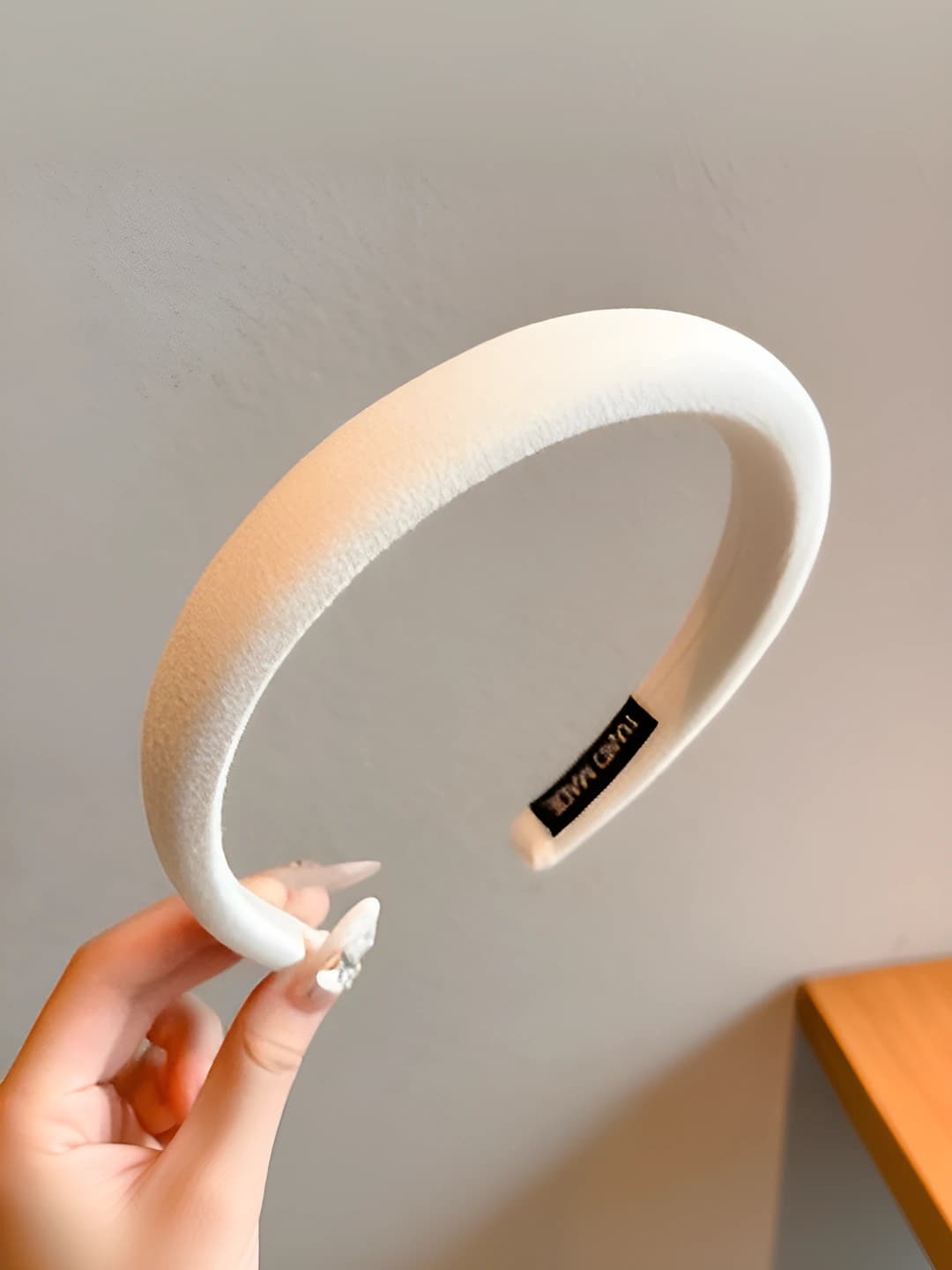 2# Off-white, width 2.2 cm