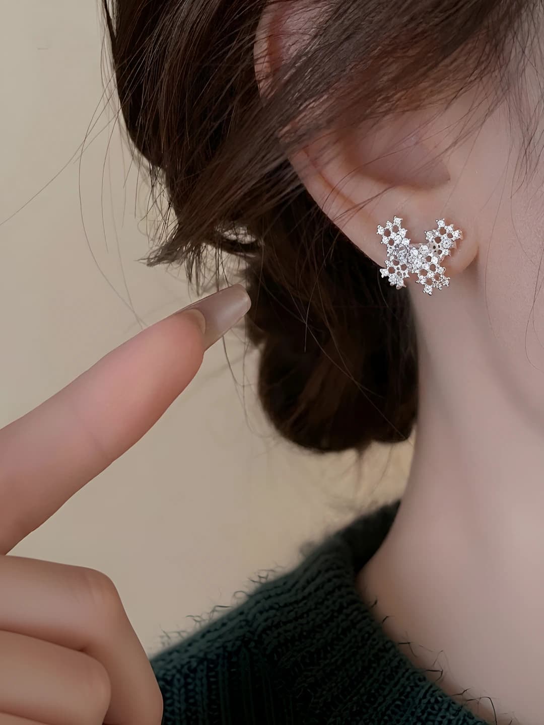 Women's silver cross stud earrings with geometric pattern and crystals