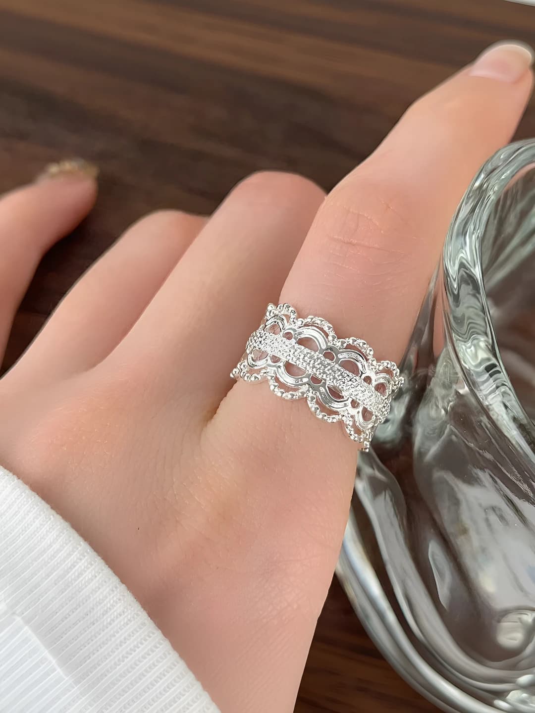 Lace wide ring